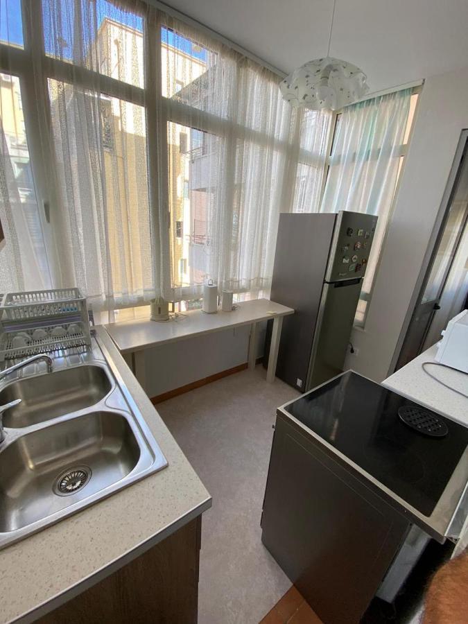 Ultra Apartments 'New Baazar' ティラナ エクステリア 写真